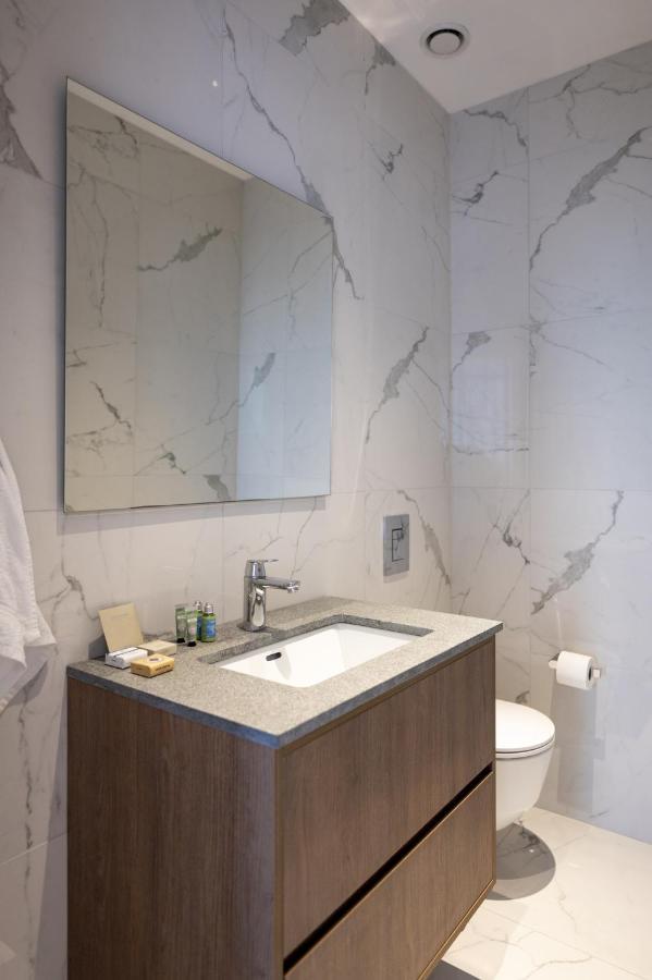 360 Nicosia - 1 Bedroom Luxurious Residence المظهر الخارجي الصورة